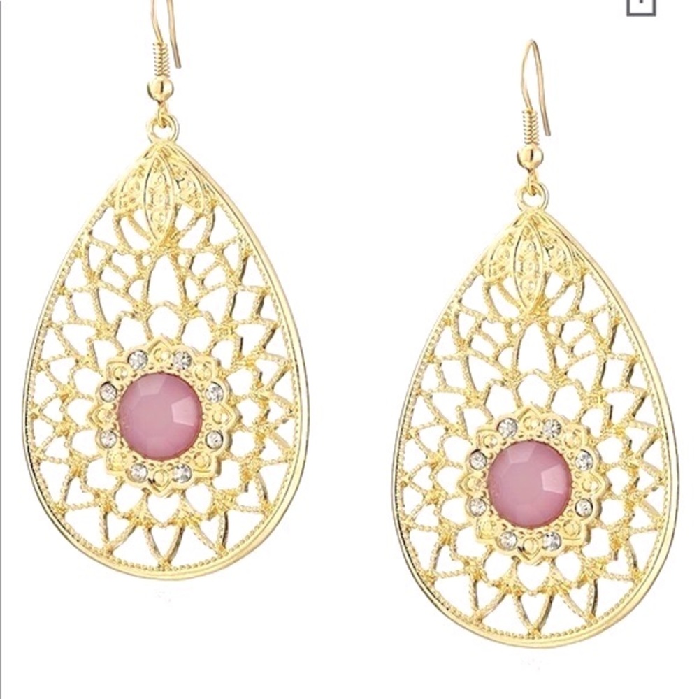 Gold teardrop shape dangle earrings